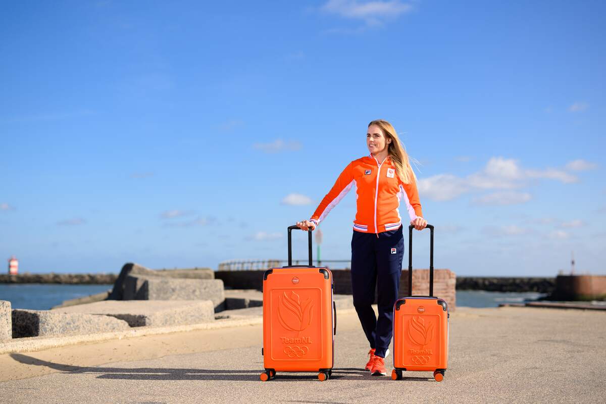 Princess Traveller TeamNL ABS Deluxe - Small - Image 6